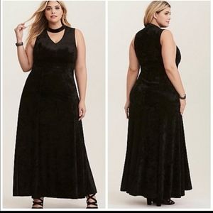 Torrid Black velvet chocker dress